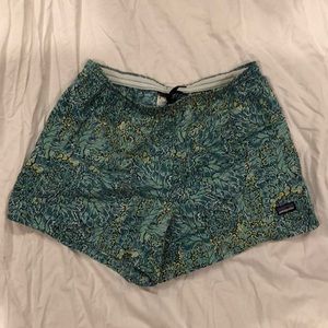 PATAGONIA WOMENS BAGGIES SHORTS M